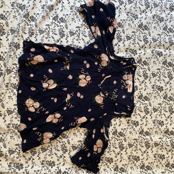 Shirt Bundle - Picture 4 of 6